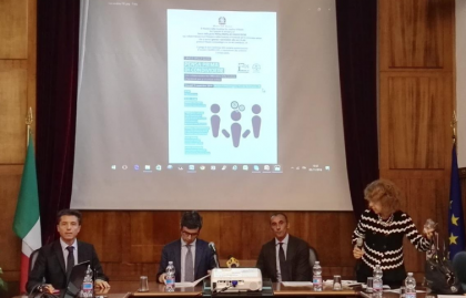 “Pensa prima di condividere”: come ovviare alle inadempienze di Facebook “Pensa prima di condividere”: come ovviare alle inadempienze di Facebook
