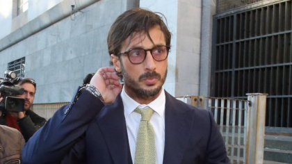 Fabrizio Corona passerà un anno in più di carcere. Revocato l’affidamento ai servizi sociali item-thumbnail