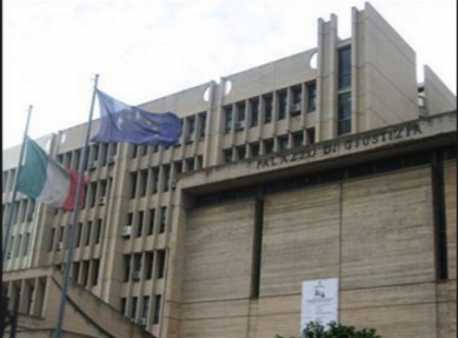 Concluse indagini su tre gruppi criminali,50 indagati. Accuse di mafia a droga item-thumbnail