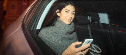 Ultimatum M5S: fuori Frongia e Romeo o si andrà al commissariamento della Raggi item-thumbnail
