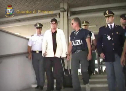 Arrestato ai Caraibi il catanese Corallo “re” delle slot machine item-thumbnail