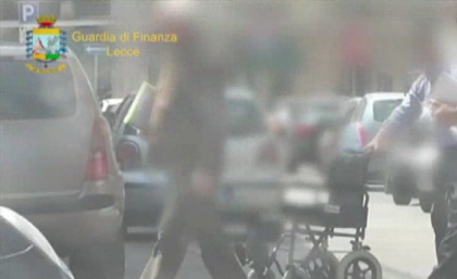 Lecce. Smascherato dalla Finanza un 73enne falso invaliso. item-thumbnail