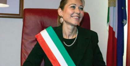 La sindaca di Brindisi Angela Carluccio si dimette dopo appena sei mesi dall’elezione La sindaca di Brindisi Angela Carluccio si dimette dopo appena sei mesi dall’elezione