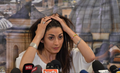 Il M5S non rivela i finanziatori della campagna di Virginia Raggi Il M5S non rivela i finanziatori della campagna di Virginia Raggi
