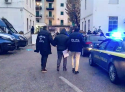 ESCLUSIVA. Le intercettazioni dell’inchiesta sulle truffe assicurative per i falsi incidenti a Taranto /2a puntata item-thumbnail