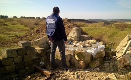 Sequestrato dai Carabinieri del NOE pozzo inquinato dalla discarica Vergine item-thumbnail