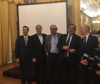 Il primo progetto in Europa di mobilità elettrica diffusa firmato Renault-Enel Il primo progetto in Europa di mobilità elettrica diffusa firmato Renault-Enel