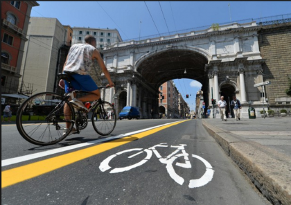 Ciclovie, il Ministro Delrio stanzia 4,7 milioni di euro per i primi 4 percorsi: Ciclovie del vento, del Sole, Grab ed Acquedotto pugliese Ciclovie, il Ministro Delrio stanzia 4,7 milioni di euro per i primi 4 percorsi: Ciclovie del vento, del Sole, Grab ed Acquedotto pugliese