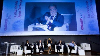 Prodi: “I social hanno allargato il concetto di bar” item-thumbnail