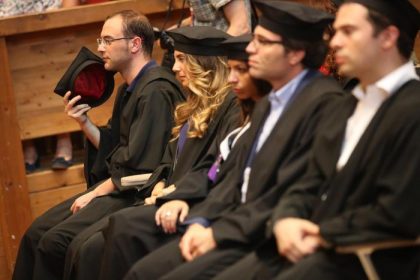 Ocse: pochi laureati e bistrattati. Studenti del Sud indietro di un anno item-thumbnail