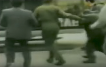 Totò Riina è morto . Dopo due interventi chirurgici da giorni era in coma item-thumbnail