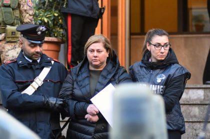Blitz dei Carabinieri a Palermo. Arrestata una donna ai vertici di Cosa Nostra item-thumbnail