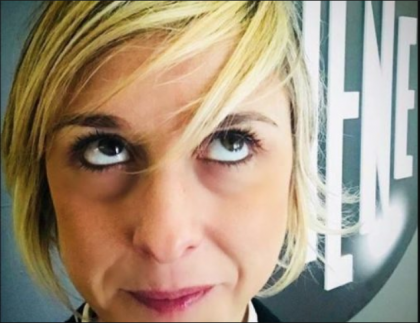 Migliorano le condizioni Nadia Toffa l’inviata delle “Iene” finita in prognosi riservata per un grave malore item-thumbnail