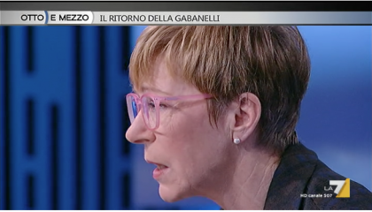 Fake news. Milena Gabanelli: “Polizia postale? Eccessivo. Politici e giornalisti hanno sempre raccontato balle” item-thumbnail