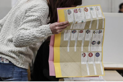 Elezioni 4 marzo: affluenza supera il 70%, errori sulle schede elettorali item-thumbnail
