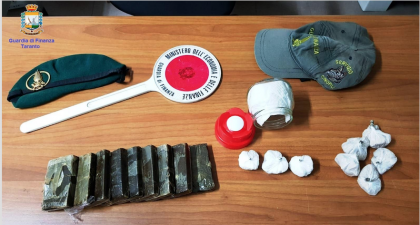 Taranto. “Blitz” antidroga della Guardia di Finanza nella città vecchia Taranto. “Blitz” antidroga della Guardia di Finanza nella città vecchia