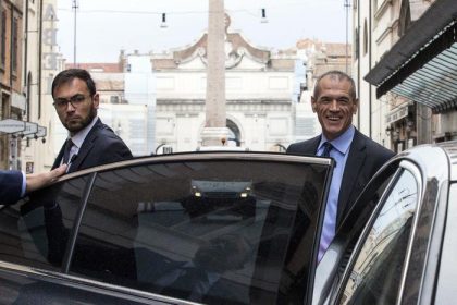 La Lega apre al Governo Cottarelli: “Governo d’emergenza e poi voto” item-thumbnail