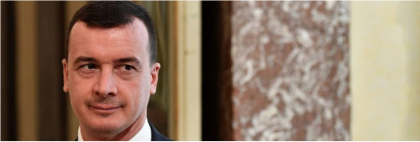 Adesso che il Foglio chiude, che vuoi che facessimo, Casalino? item-thumbnail