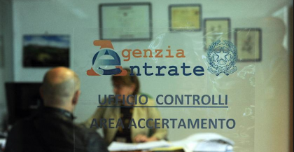 Arrivano i controlli fiscali sul tenore di vita mostrato su Facebook item-thumbnail