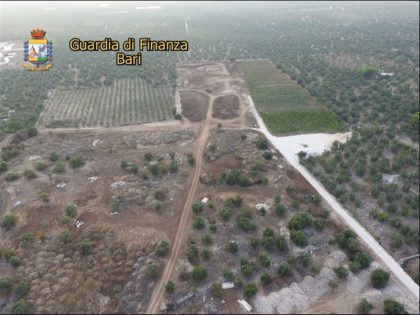La Guardia di Finanza sequestra a Bari una discarica abusiva di 60mila metri quadrati item-thumbnail