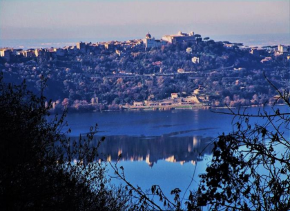 Il Ministro della Difesa Elisabetta Trenta al Premio Castel Gandolfo assegnato al prefetto Francesco Tagliente ed al fotografo Rino Barillari item-thumbnail