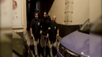 Coltivavano e vendevano marijuana a Catania: arrestati anche due poliziotti e un carabiniere item-thumbnail