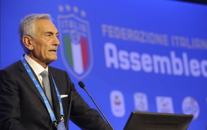 Il tarantino Gravina eletto presidente della Figc: “Sono uno di voi pronto a rilanciare il calcio italiano” Il tarantino Gravina eletto presidente della Figc: “Sono uno di voi pronto a rilanciare il calcio italiano”