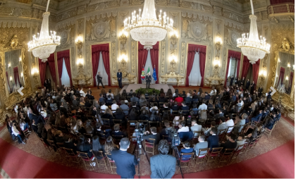 Mattarella si schiera con i giornalisti: “La libertà di stampa ha un grande valore” item-thumbnail