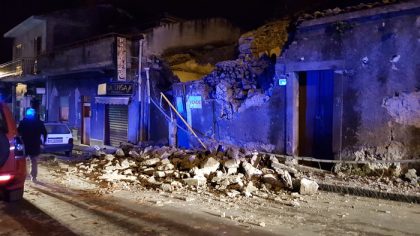 Etna: terremoto di magnitudo 4.8 nella notte, crolli e feriti Etna: terremoto di magnitudo 4.8 nella notte, crolli e feriti