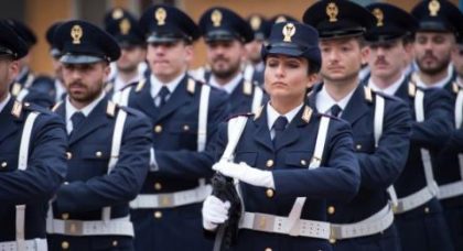 Rapporto Eurispes 2019. Sale fiducia nelle forze ordine, Polizia di Stato al 71,5% Rapporto Eurispes 2019. Sale fiducia nelle forze ordine, Polizia di Stato al 71,5%