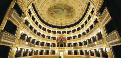 Riapre il Teatro Piccinni di Bari item-thumbnail
