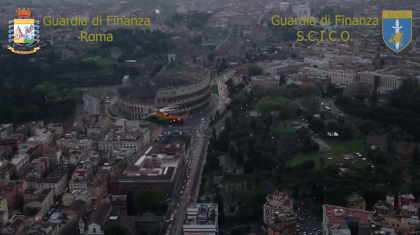 Guardia di Finanza. maxi operazione antidroga a Roma. In carcere anche un Casamonica Guardia di Finanza. maxi operazione antidroga a Roma. In carcere anche un Casamonica