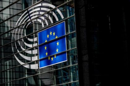 Sondaggio Europee 2019 : 7 neomaggiorenni su 10 andranno a votare Sondaggio Europee 2019 : 7 neomaggiorenni su 10 andranno a votare