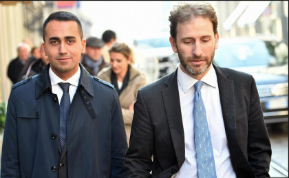 Il limite dei due mandati non si tocca. Casaleggio avverte Di Maio Il limite dei due mandati non si tocca. Casaleggio avverte Di Maio