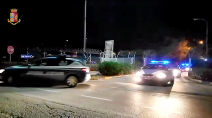 Operazione “Dirty Money” la Polizia di Stato esegue otto ordinanze per usura, estorsione e rapina item-thumbnail