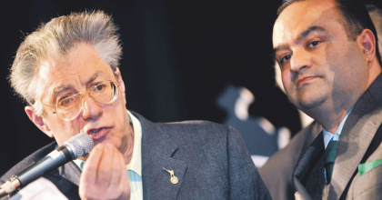 Cassazione: si prescrivono accuse di truffa per Bossi e Belsito. Confermata confisca 49 milioni alla Lege Lega Cassazione: si prescrivono accuse di truffa per Bossi e Belsito. Confermata confisca 49 milioni alla Lege Lega