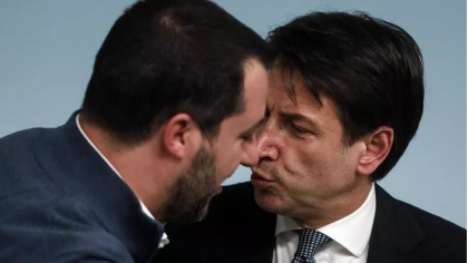 Il premier Conte ufficializza la crisi del Governo in diretta da Palazzo Chigi Il premier Conte ufficializza la crisi del Governo in diretta da Palazzo Chigi