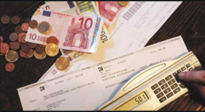 Bollette a 28 giorni . AGCOM: “Rimborso automatico o subito nuove multe” item-thumbnail