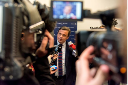 Calenda lascia il Pd. nasce un nuovo movimento item-thumbnail