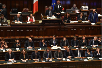 IN ARRIVO UN NUOV0 DPCM: STOP AGLI SPOSTAMENTI E STRETTA ANTI-MOVIDA IN ARRIVO UN NUOV0 DPCM: STOP AGLI SPOSTAMENTI E STRETTA ANTI-MOVIDA