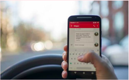 Ecco cosa si rischia con il cellulare al volante: divieti e sanzioni Ecco cosa si rischia con il cellulare al volante: divieti e sanzioni