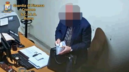 Catanzaro, soldi e sesso in cambio di favori. Arrestato un magistrato item-thumbnail
