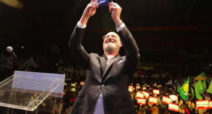 Regionali in Emilia Bonaccini batte Borgonzoni. In Calabria vittoria della destra. Crollo del M5S Regionali in Emilia Bonaccini batte Borgonzoni. In Calabria vittoria della destra. Crollo del M5S
