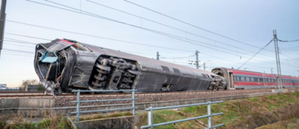 Frecciarossa deragliato a Lodi: indagata Rfi per la legge sulla responsabilità delle aziende Frecciarossa deragliato a Lodi: indagata Rfi per la legge sulla responsabilità delle aziende