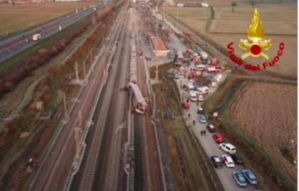 Tragedia sull’alta velocità Milano-Bologna. Frecciarossa deragliato item-thumbnail