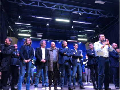 L’eurodeputato pugliese Andrea Caroppo ad un passo dall’espulsione dalla Lega item-thumbnail