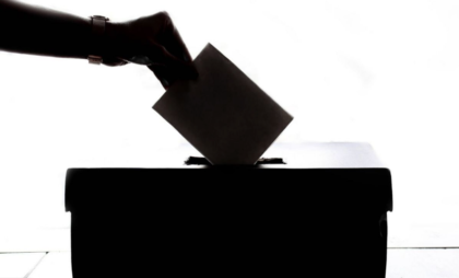 Bari.Voto di scambio Assunzioni in cambio del voto: escono gli elenchi ed i nomi dei raccomandati di Pisicchio Bari.Voto di scambio Assunzioni in cambio del voto: escono gli elenchi ed i nomi dei raccomandati di Pisicchio