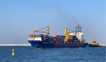 Arrivata la prima nave sul Porto di Taranto riattivando il traffico container Arrivata la prima nave sul Porto di Taranto riattivando il traffico container