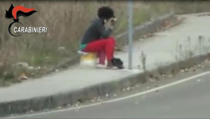 Un “bordello” al cancello del centro migranti item-thumbnail