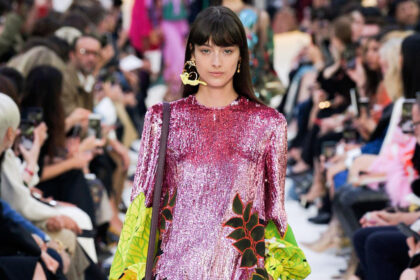 Valentino torna a sfilare a Milano item-thumbnail